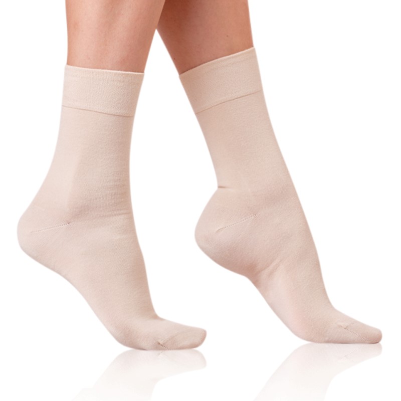 Levně Bellinda 
COTTON MAXX LADIES SOCKS - Women's cotton socks - beige
